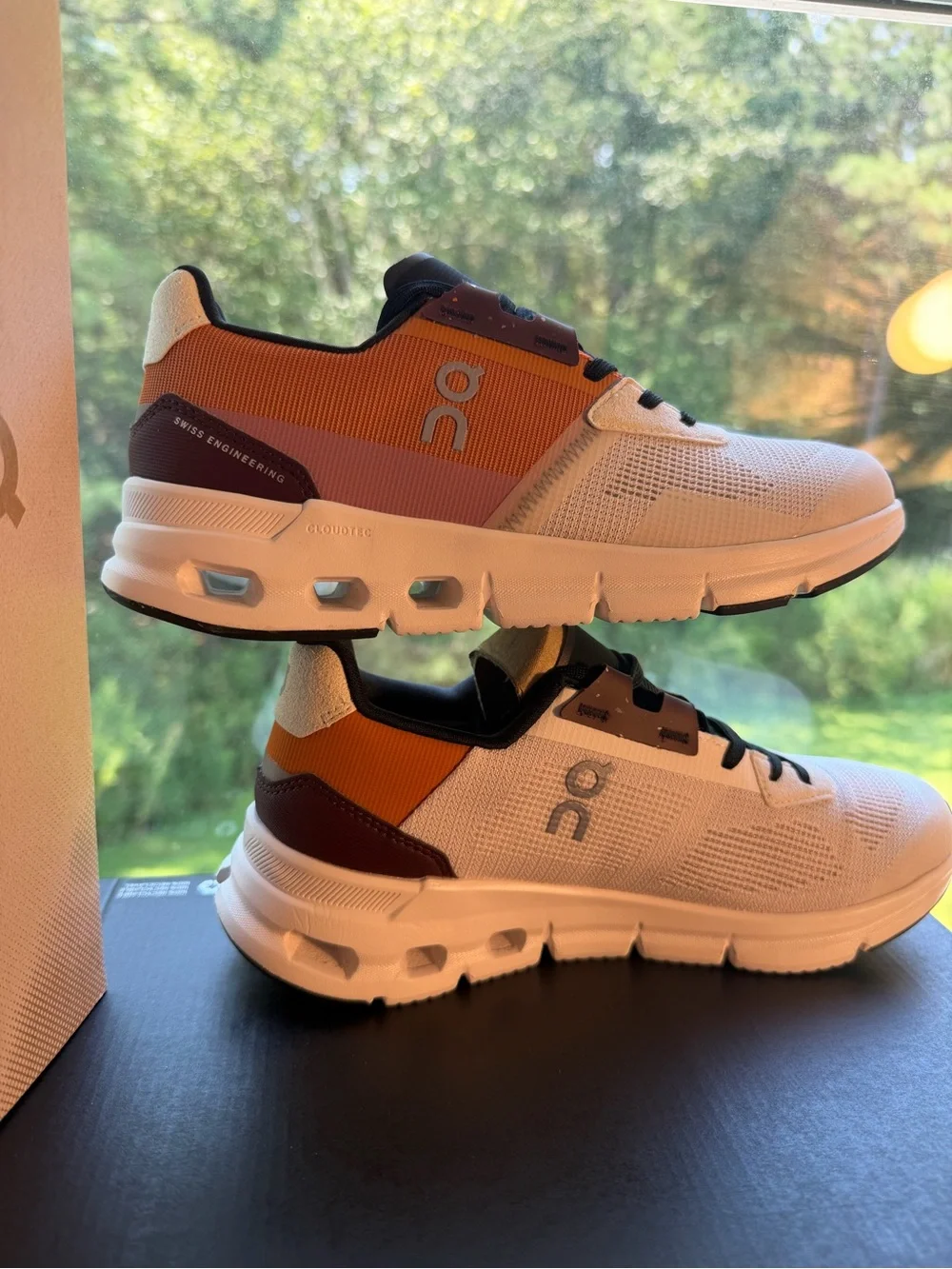 5.5 - On Running woman’s Cloudswift Orange/White Running Shoes